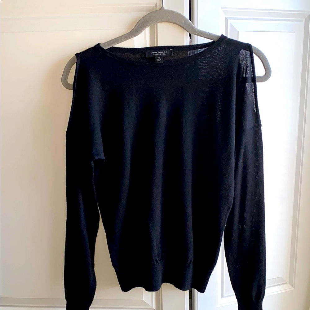 Ann Taylor Black Cold Shoulder Sweater XS Merino‎ Wool